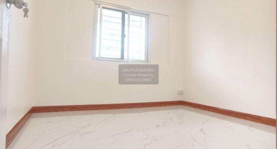 For sale 3 bedrooms house in Mueang Samut Prakan, Samut Prakan