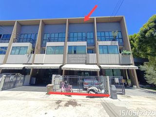 For sale 3 bedrooms townhouse in Saphan Sung, Bangkok