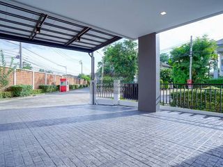 For sale 3 bedrooms house in Khan Na Yao, Bangkok
