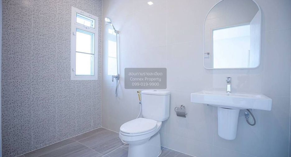 For sale 3 bedrooms house in Khan Na Yao, Bangkok