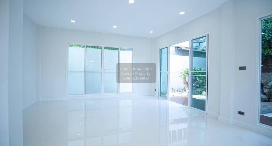 For sale 3 bedrooms house in Khan Na Yao, Bangkok