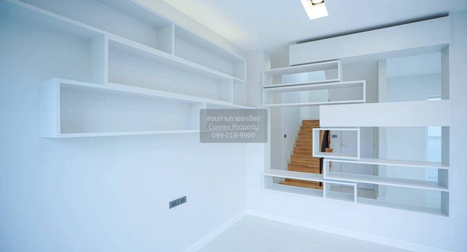For sale 3 bedrooms house in Khan Na Yao, Bangkok