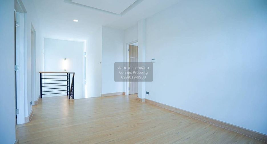 For sale 3 bedrooms house in Khan Na Yao, Bangkok