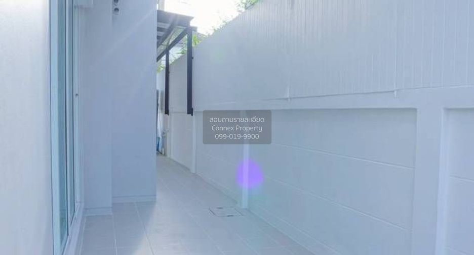 For sale 3 bedrooms house in Khan Na Yao, Bangkok
