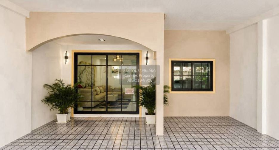 For sale 5 bedrooms townhouse in Bang Bua Thong, Nonthaburi