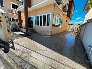 For sale 4 bedrooms house in Nong Khaem, Bangkok