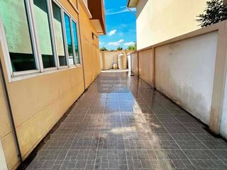 For sale 4 bedrooms house in Nong Khaem, Bangkok