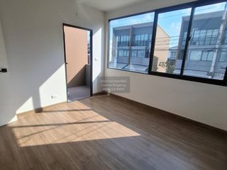 For sale 3 bedrooms townhouse in Prawet, Bangkok