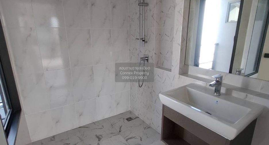 For sale 3 bedrooms townhouse in Prawet, Bangkok