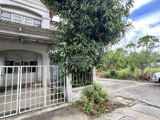For sale 3 bedrooms house in Bang Khae, Bangkok