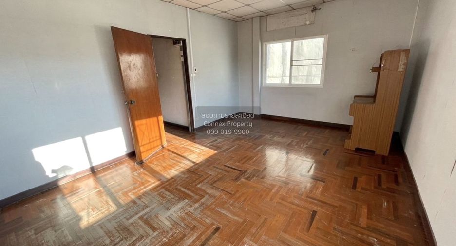For sale 3 bedrooms house in Bang Khae, Bangkok