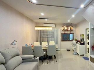 For sale 3 bedrooms townhouse in Bang Khen, Bangkok