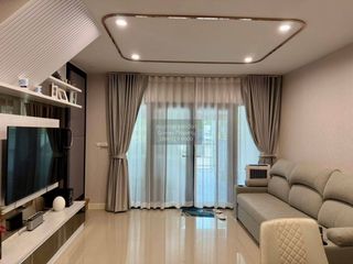 For sale 3 bedrooms townhouse in Bang Khen, Bangkok