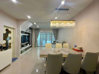 For sale 3 bedrooms townhouse in Bang Khen, Bangkok