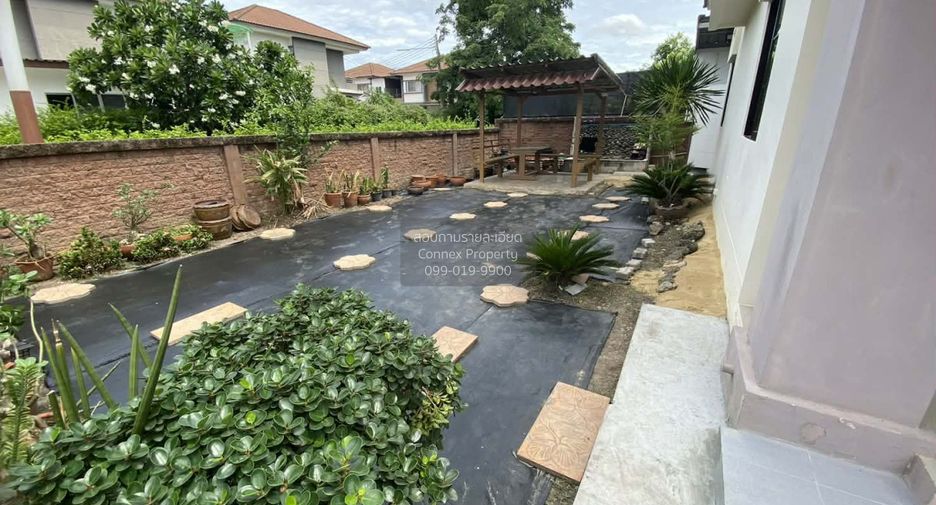 For sale 3 bedrooms house in Lat Krabang, Bangkok