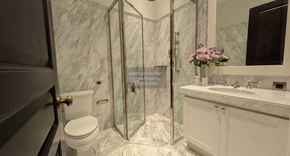 For sale 3 bedrooms condo in Pathum Wan, Bangkok
