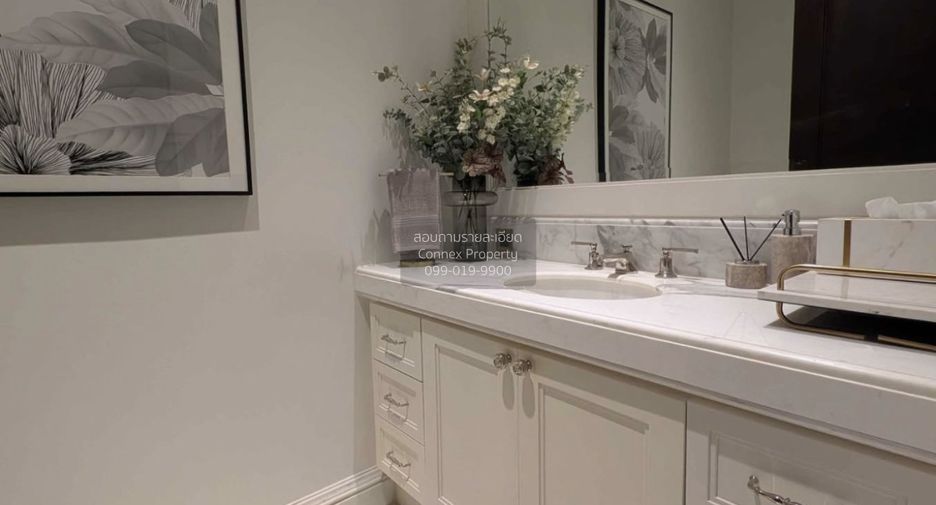 For sale 3 bedrooms condo in Pathum Wan, Bangkok