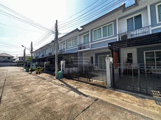 For rent 3 bedrooms townhouse in Bang Kruai, Nonthaburi