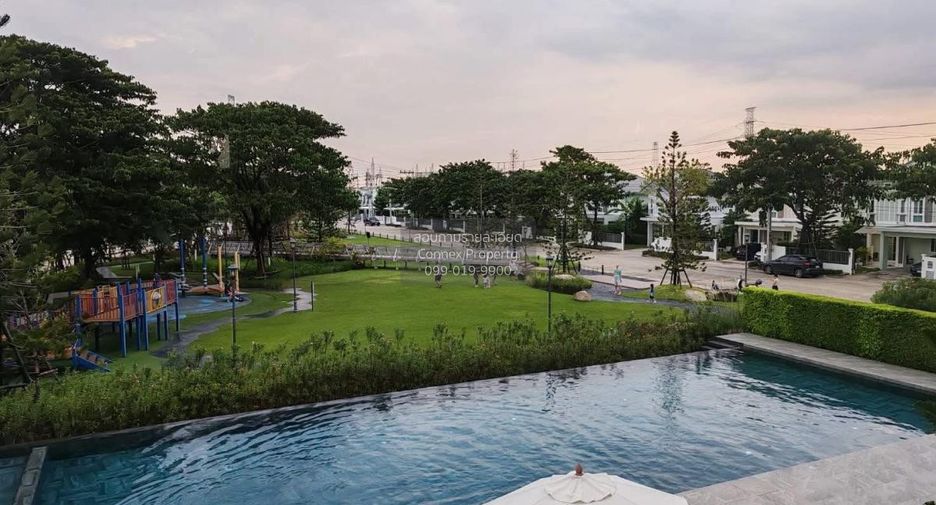 For rent 3 bedrooms townhouse in Bang Phli, Samut Prakan