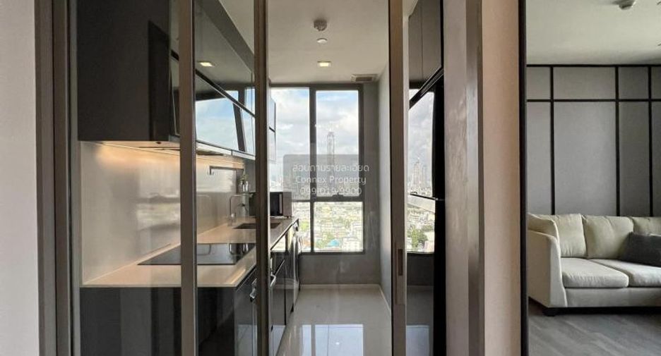 For rent 2 bedrooms condo in Sathon, Bangkok