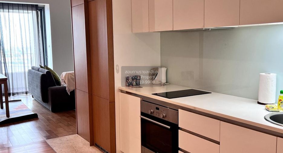 For rent 1 bed condo in Yan Nawa, Bangkok