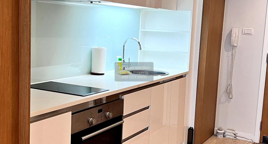 For rent 1 bed condo in Yan Nawa, Bangkok