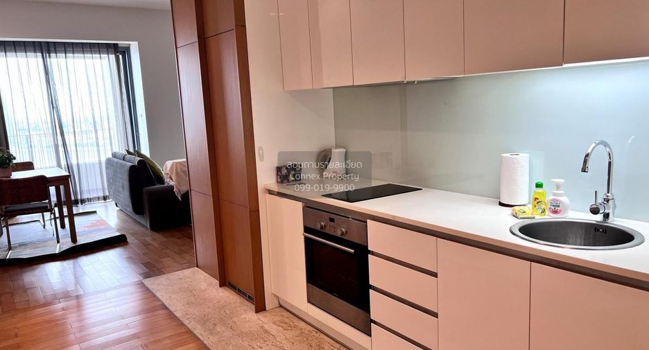 For rent 1 bed condo in Yan Nawa, Bangkok