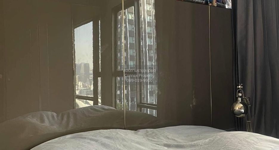 For rent 2 bedrooms condo in Huai Khwang, Bangkok