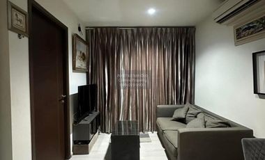 For rent 2 bedrooms condo in Huai Khwang, Bangkok