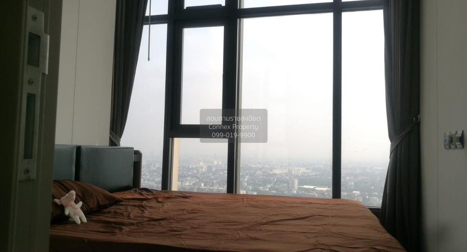 For rent 2 bedrooms condo in Phra Khanong, Bangkok