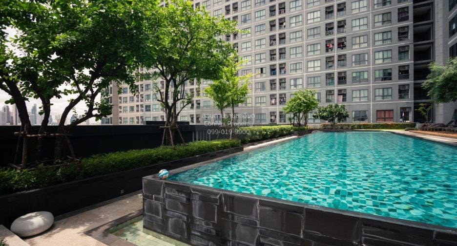 For rent 2 bedrooms condo in Thon Buri, Bangkok