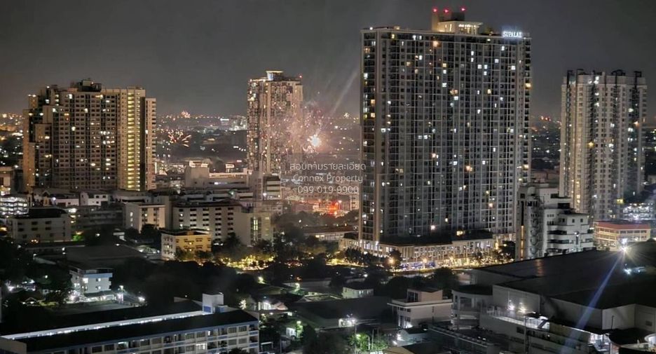 For rent 2 bedrooms condo in Thon Buri, Bangkok
