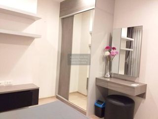 For rent 2 bedrooms condo in Thon Buri, Bangkok
