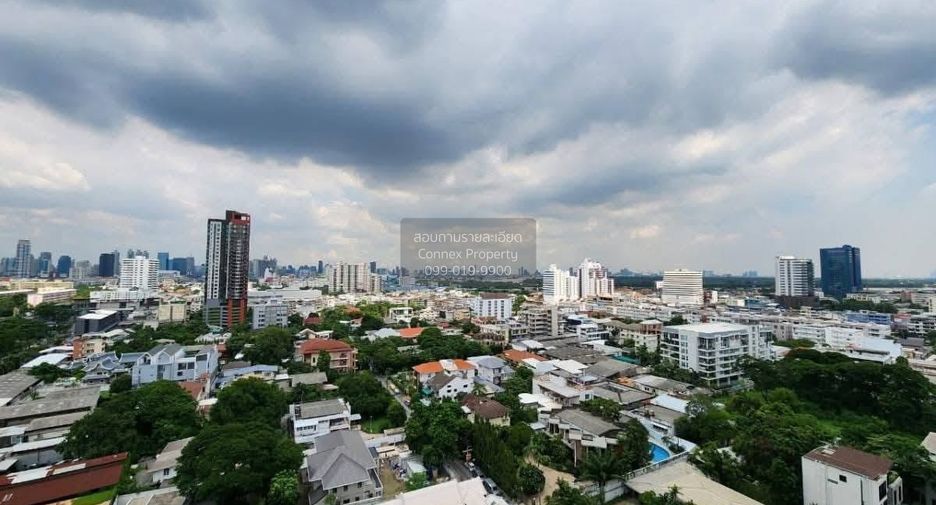 For rent 1 bed condo in Yan Nawa, Bangkok