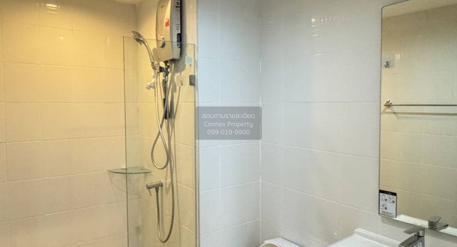 For rent 2 bedrooms condo in Thon Buri, Bangkok