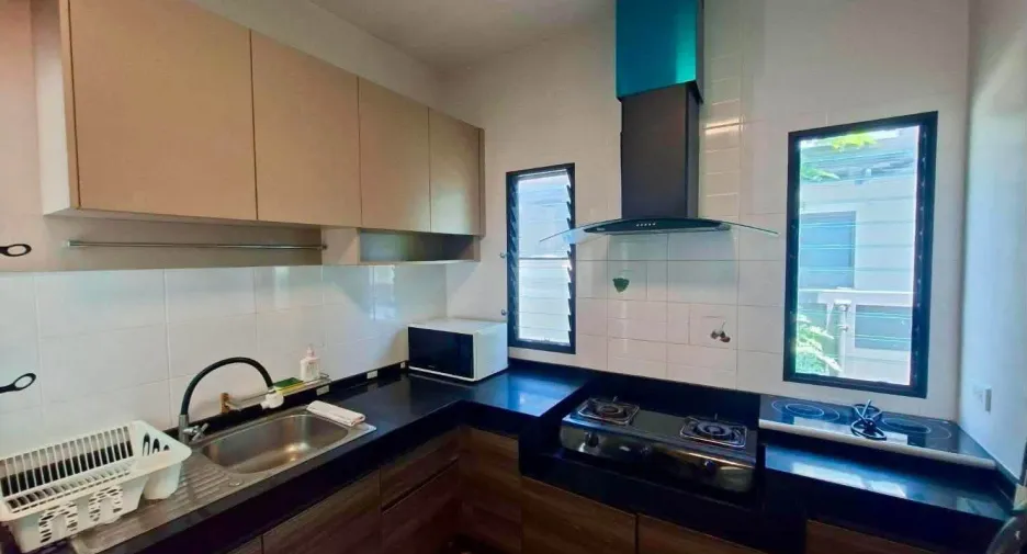 For rent 4 bedrooms house in Bang Phli, Samut Prakan