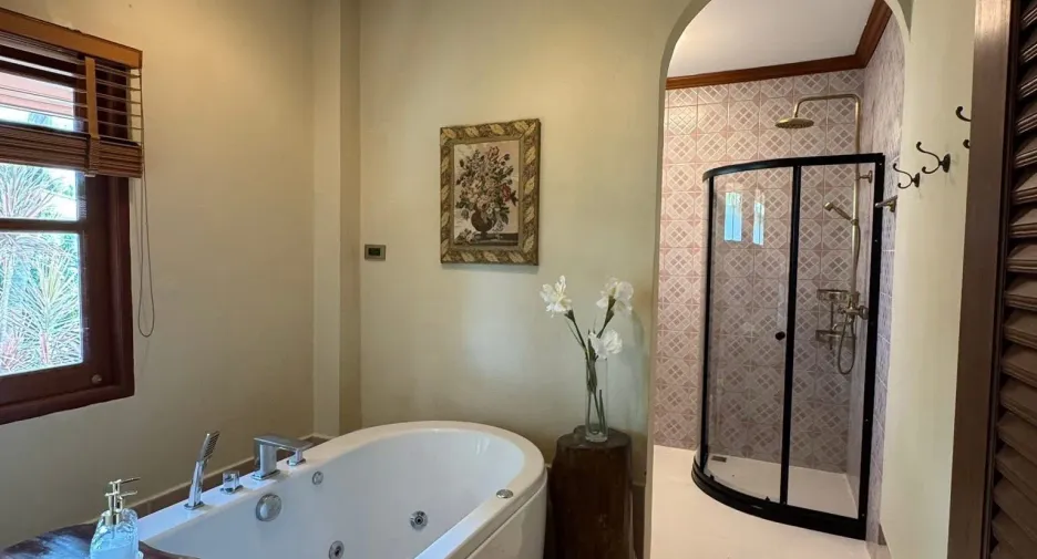 For sale 5 ベッドルーム villa in Mueang Phuket, Phuket