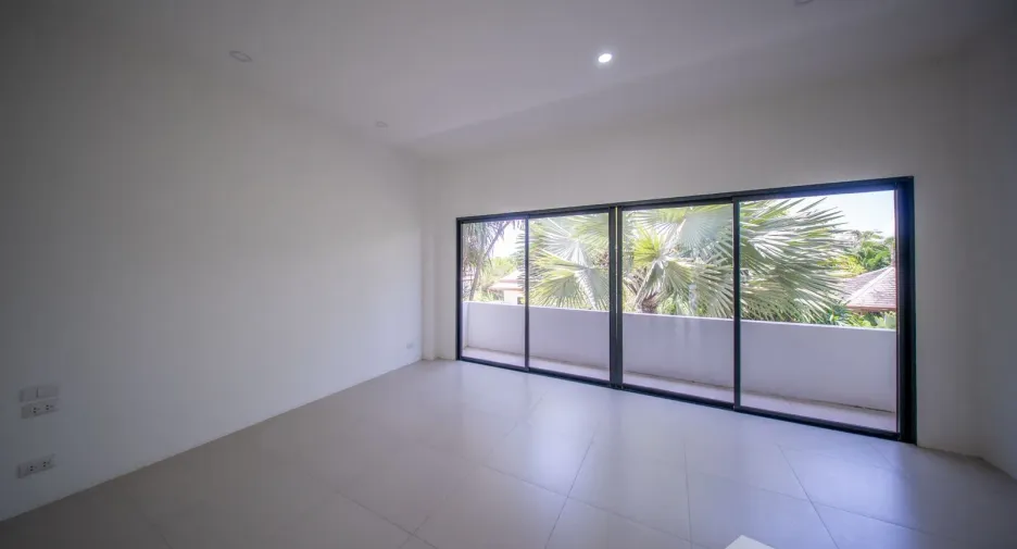 For sale 4 bedrooms villa in Huay Yai, Pattaya