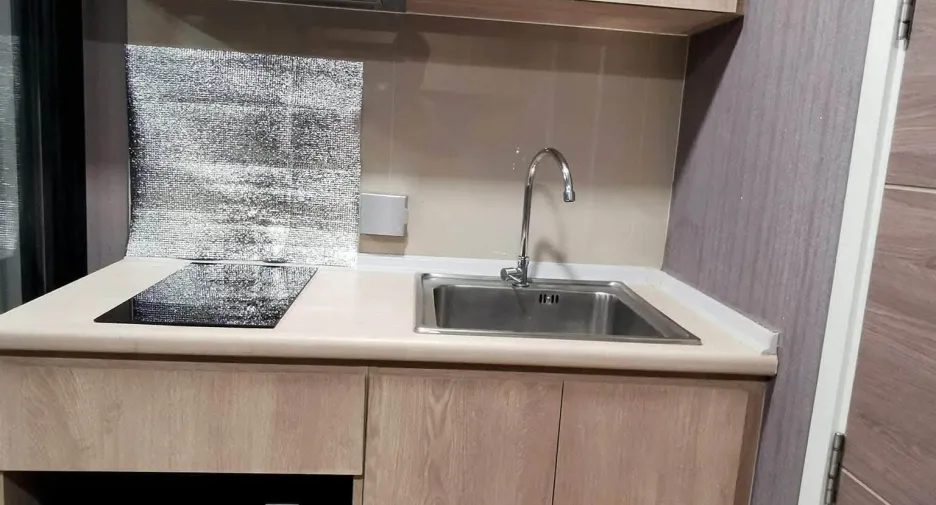 For rent 1 bed condo in Khlong Toei, Bangkok