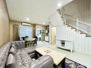 For rent 3 bedrooms house in Bang Kapi, Bangkok
