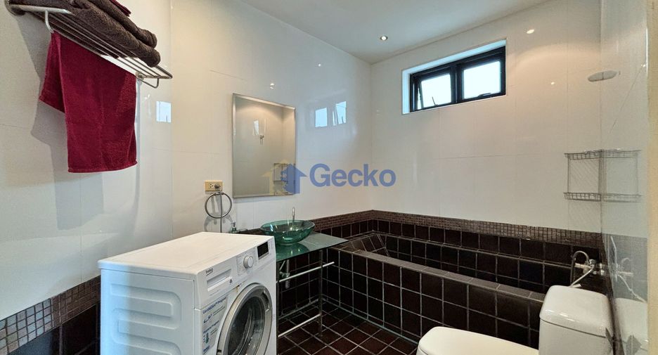 For sale 3 bedrooms house in Na Jomtien, Pattaya