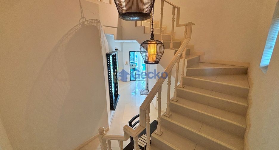 For sale 3 bedrooms house in Na Jomtien, Pattaya