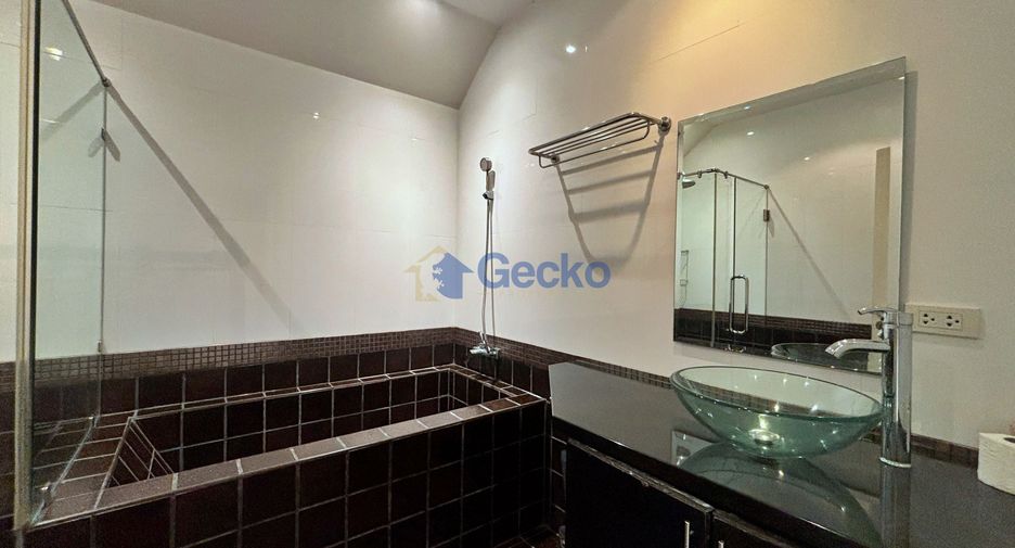 For sale 3 bedrooms house in Na Jomtien, Pattaya