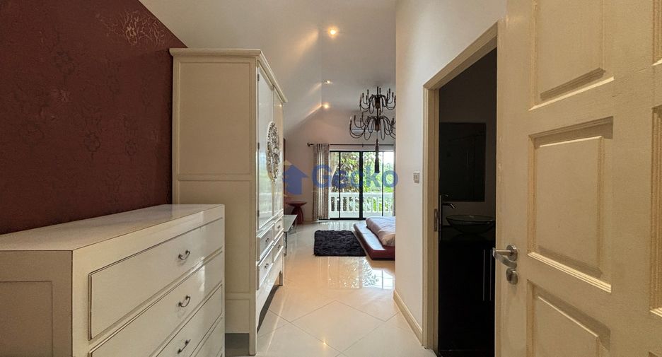 For sale 3 bedrooms house in Na Jomtien, Pattaya