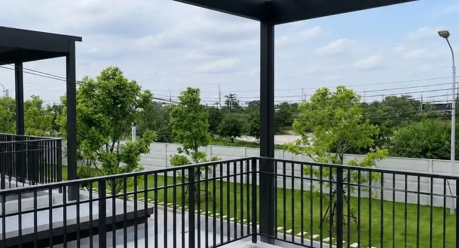 For rent 4 bedrooms house in Bang Phli, Samut Prakan