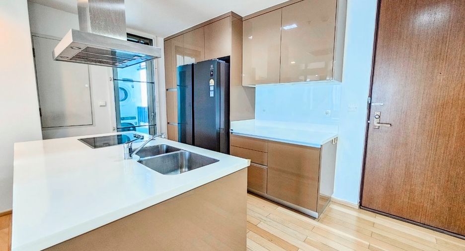 For rent and for sale 3 bedrooms condo in Khlong Toei, Bangkok