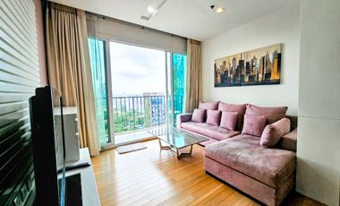 Condo en alquiler y en venta de 3 habitaciones en Khlong Toei, Bangkok