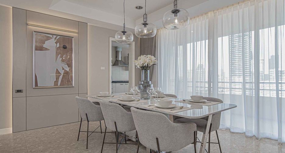 For rent and for sale 3 bedrooms condo in Watthana, Bangkok