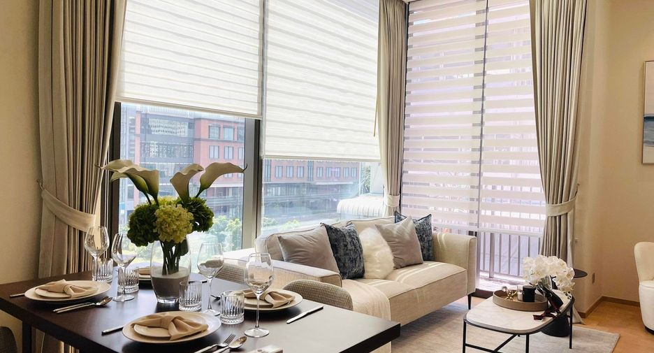 For rent 2 bedrooms condo in Pathum Wan, Bangkok