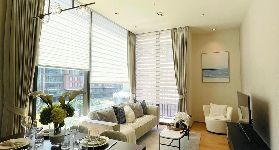 For rent 2 bedrooms condo in Pathum Wan, Bangkok